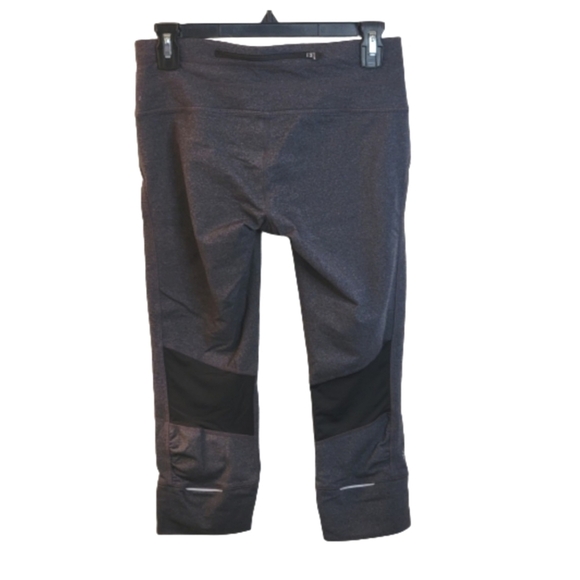 Athleta Relay Crop Reflective Leggings Gray Size S Style 862109 - Picture 3 of 8